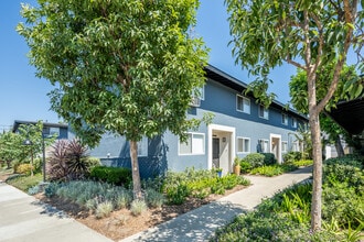 Orange Grove Apartments in Orange, CA - Building Photo - Building Photo