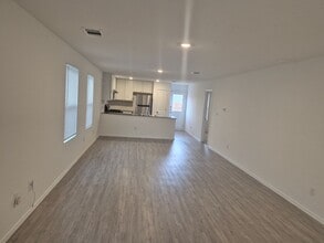 12822 CHINALI SPG in Saint Hedwig, TX - Building Photo - Building Photo