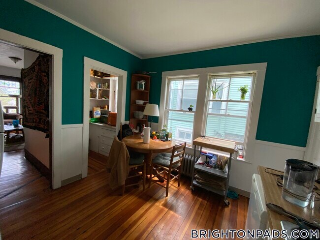 35 Langley Rd in Boston, MA - Building Photo - Building Photo