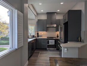 9970 Scripps Vista Way in San Diego, CA - Building Photo - Building Photo
