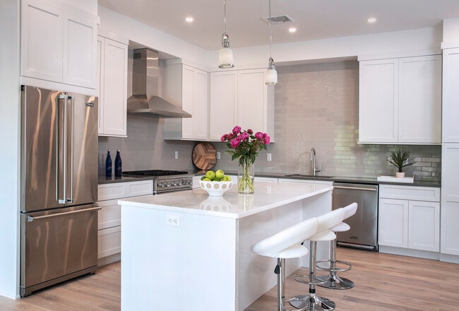 property at 8 Boulevard W