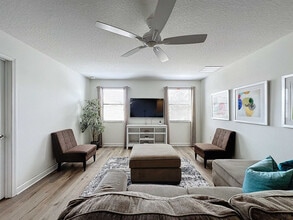 9024 Shadow Mountain St, Unit SI ID1061306P in Four Corners, FL - Building Photo - Building Photo