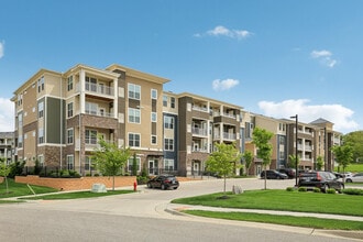 Bonavia Luxury Apartments in Shawnee, KS - Building Photo - Building Photo