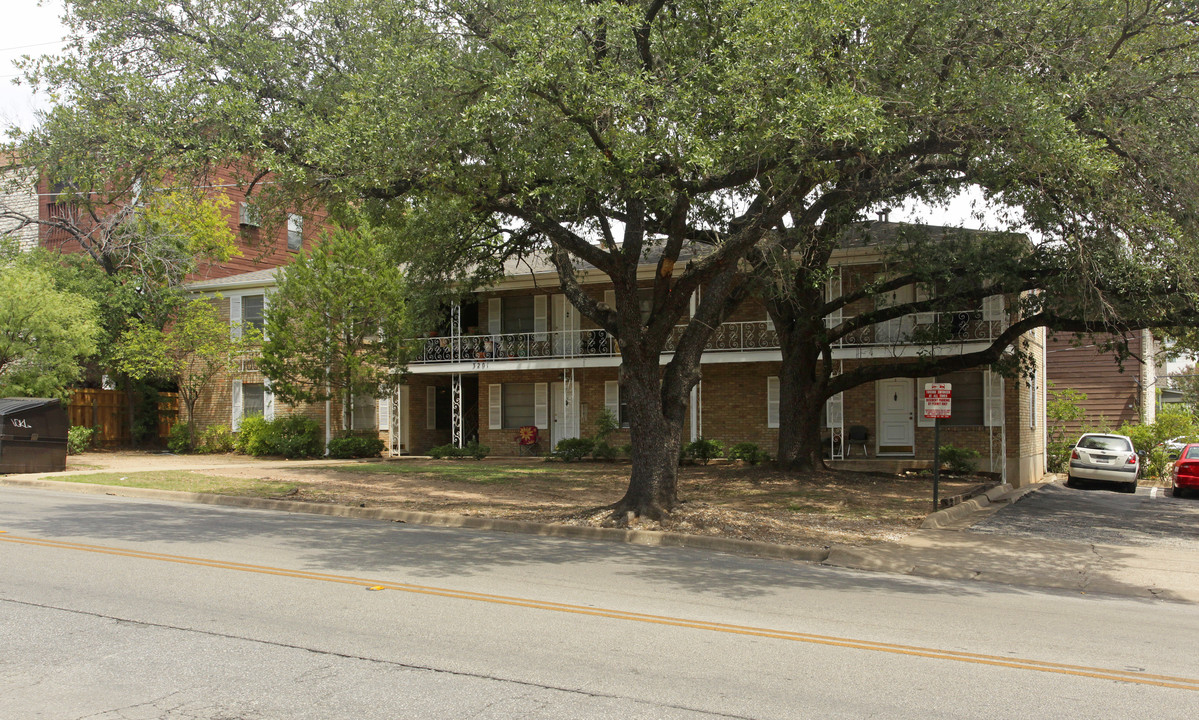 3201 Speedway in Austin, TX - Building Photo