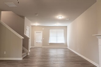 129 McGinnis Cir in Calhoun, GA - Building Photo - Building Photo