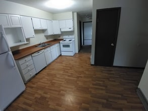 751 Bluffview Cir in Winona, MN - Building Photo - Building Photo