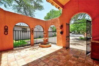 108 Acapulco Dr in Lakeway, TX - Building Photo - Building Photo
