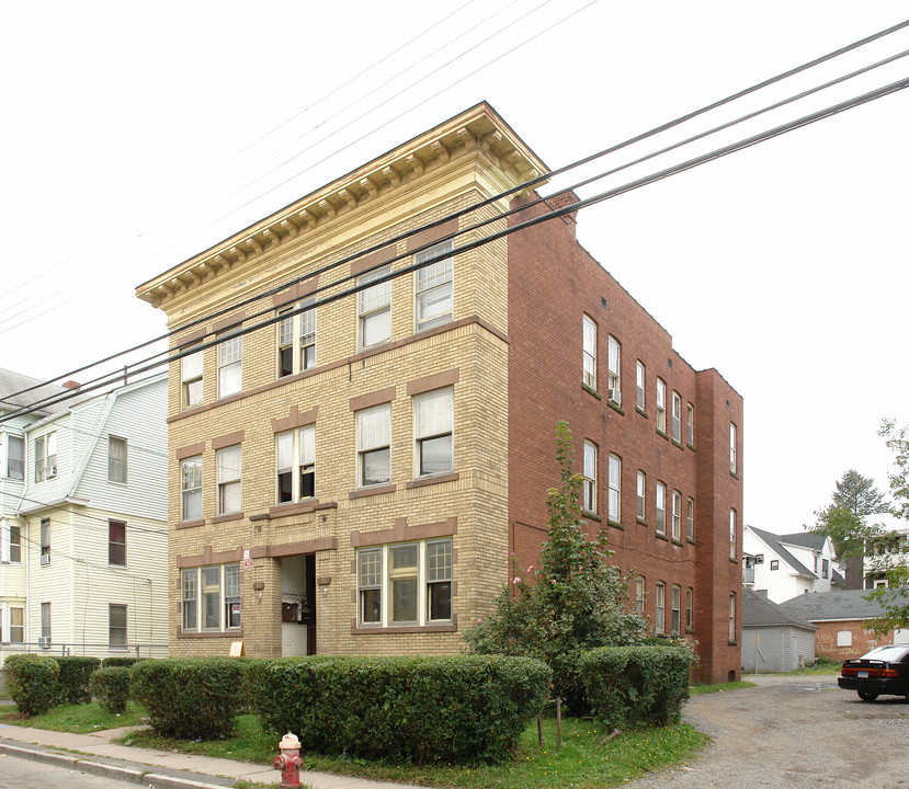 89-91 James St in Hartford, CT - Building Photo