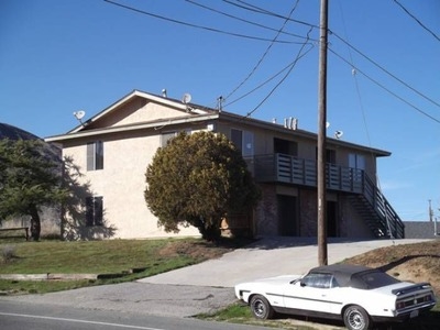 22540 Mariposa Rd in Tehachapi, CA - Building Photo