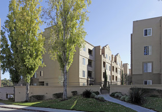 Villa Vicenza in San Diego, CA - Foto de edificio - Building Photo