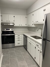 515 Basswood Ave, Unit 44 photo'