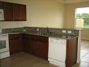 9011 SW 227th St in Cutler Bay, FL - Building Photo - Building Photo