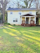 2483 Randall St in Atlanta, GA - Building Photo