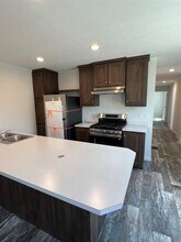 985 NY-17M in Middletown, NY - Building Photo - Building Photo