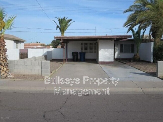 property at 1901 S Farmer Ave