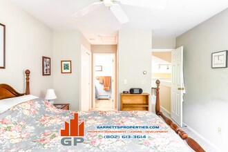 11 Lake Forest Dr in Burlington, VT - Foto de edificio - Building Photo