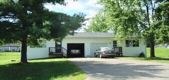 4140 Mary Pl in Eau Claire, WI - Building Photo