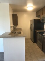 6151 Rancho Mission Rd, Unit 209 in San Diego, CA - Building Photo