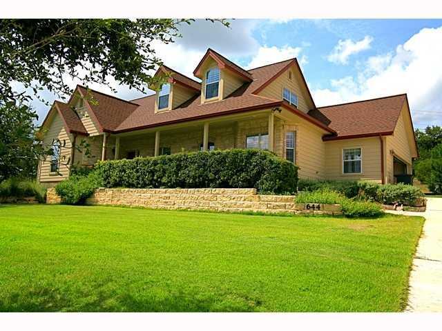 644 Newport Dr in Briarcliff, TX - Building Photo - Building Photo