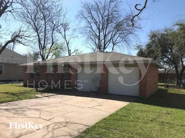 property at 3105 McKinney Dr