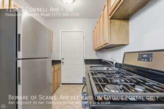 7150 S Cornell Ave in Chicago, IL - Foto de edificio - Building Photo