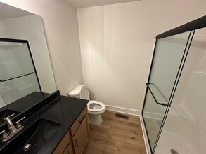 909 Alberta Dr in Bowling Green, KY - Building Photo - Building Photo