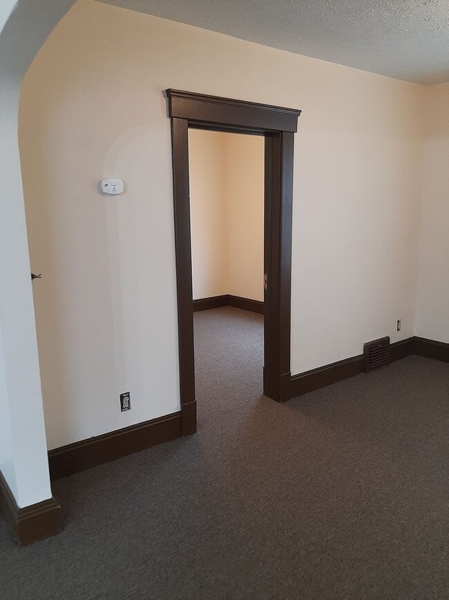 2114 W 83rd St in Cleveland, OH - Building Photo - Building Photo