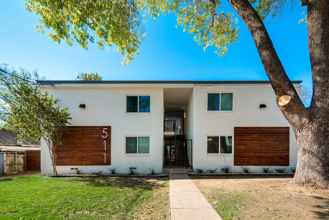 Prairie Apartments in Dallas, TX - Building Photo