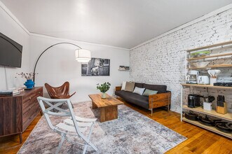 341 W 30th St in New York, NY - Building Photo - Building Photo