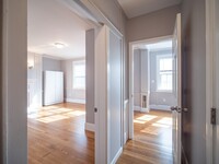 510 E Broadway, Unit 4 in Boston, MA - Building Photo - Building Photo