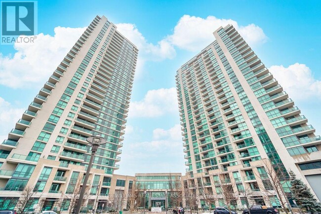 235-235 Sherway Gardens Rd in Toronto, ON - Building Photo - Building Photo