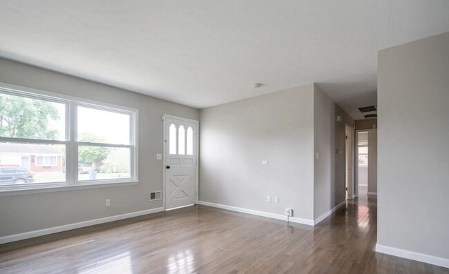 4111 Spyglass Ct in Louisville, KY - Building Photo - Building Photo