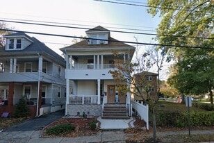 192 Queen Anne Rd in Bogota, NJ - Building Photo