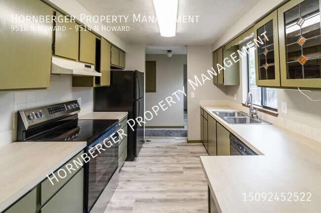 9415 N Howard St in Spokane, WA - Foto de edificio - Building Photo