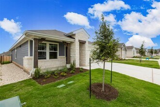 4905 Hazelnut Ln in Austin, TX - Building Photo - Building Photo