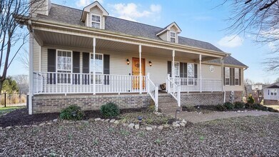 649 Charles Ln in Spring Hill, TN - Building Photo - Building Photo