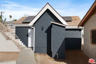 607 E Fairview Blvd in Inglewood, CA - Building Photo - Building Photo