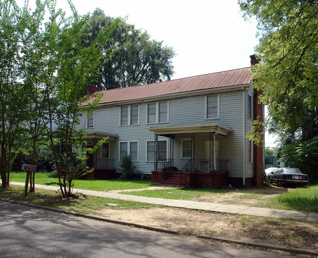 4912 Carnegie Ave in Fairfield, AL - Foto de edificio - Building Photo