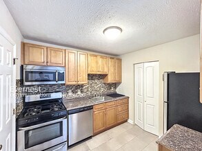1461 Springleaf Cir SE in Smyrna, GA - Building Photo - Building Photo