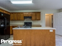 275 Chestnut Dr photo'