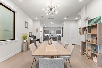 4227 Allen St in Houston, TX - Building Photo - Building Photo