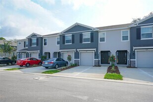 2495 Midnight Pearl Dr in Sarasota, FL - Building Photo