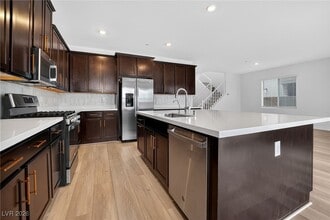 9696 Abel Clf St in Las Vegas, NV - Building Photo - Building Photo