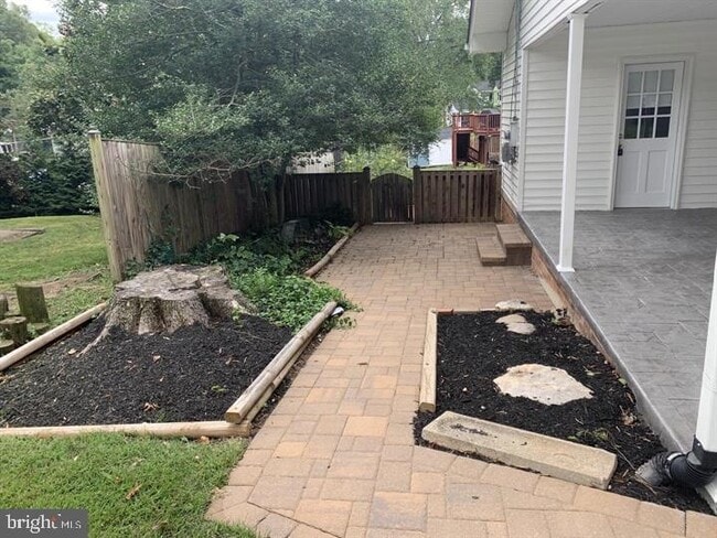 5025 Cockney Ct in Annandale, VA - Building Photo - Building Photo