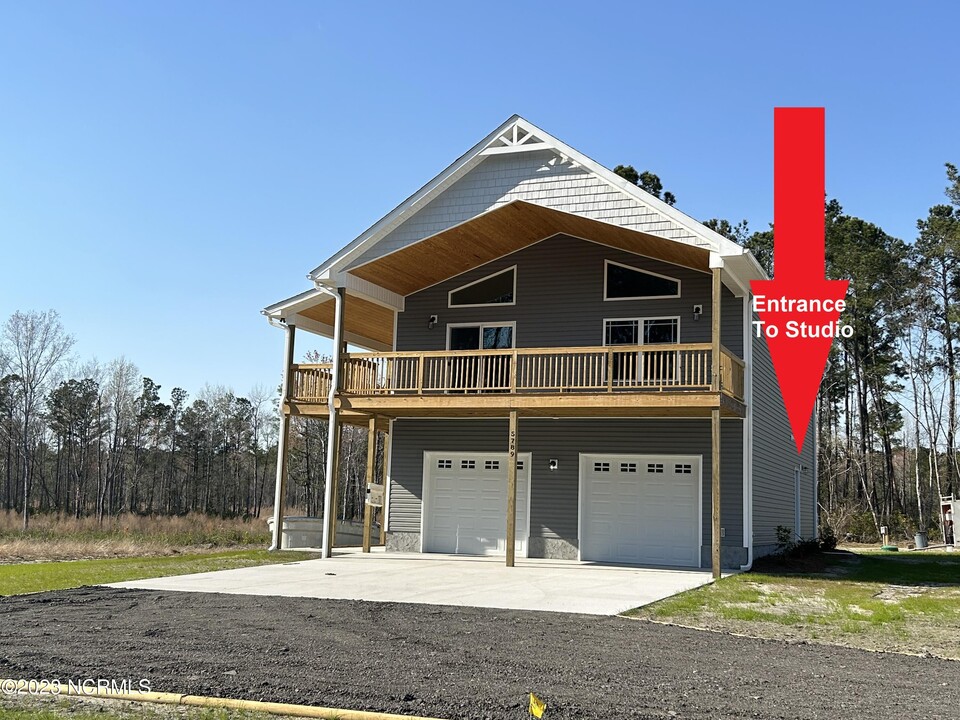 5789 Sidbury Rd-Unit -B in Castle Hayne, NC - Foto de edificio