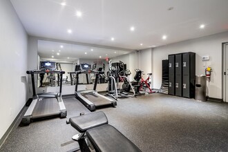 Tyandaga Terrace Apartments in Burlington, ON - Building Photo - Building Photo