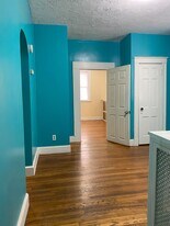 143 Shawmut St, Unit 1 in Chelsea, MA - Building Photo