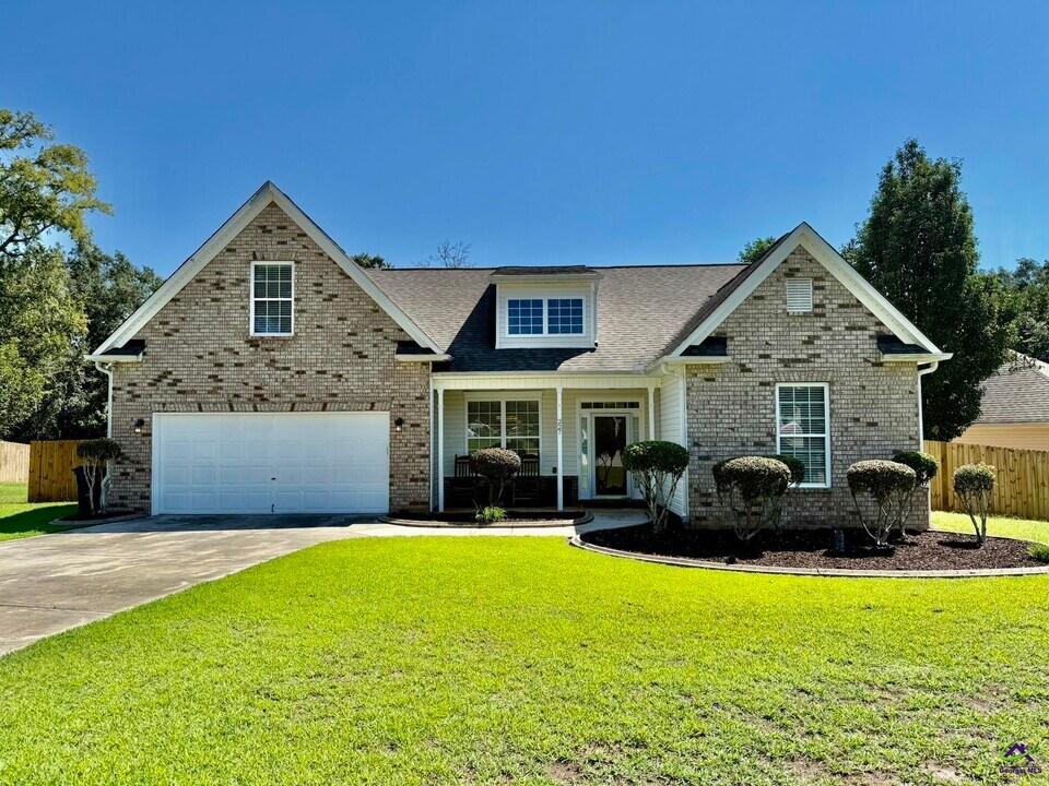 227 Hearthwood Dr in Kathleen, GA - Building Photo