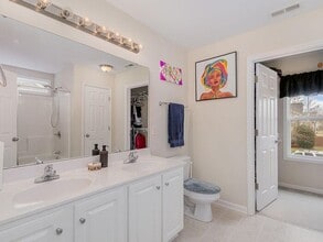 702 Blue Lake Dr in Mebane, NC - Building Photo - Building Photo