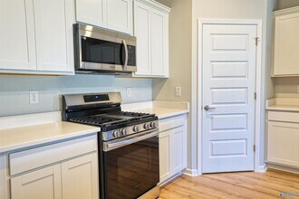 14440 Mountain Strm Dr in Athens, AL - Building Photo - Building Photo